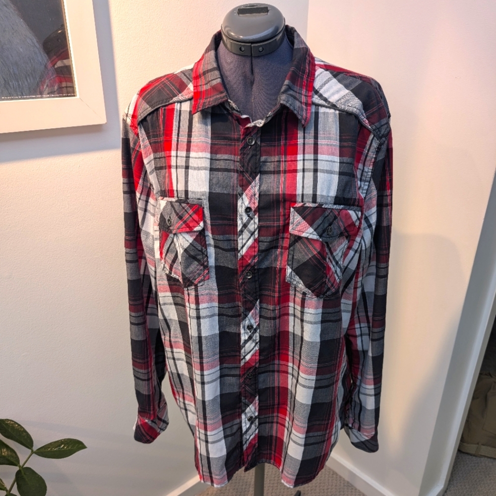 Rock & Republic XL plaid rockabilly long sleeve collared button shirt red black
